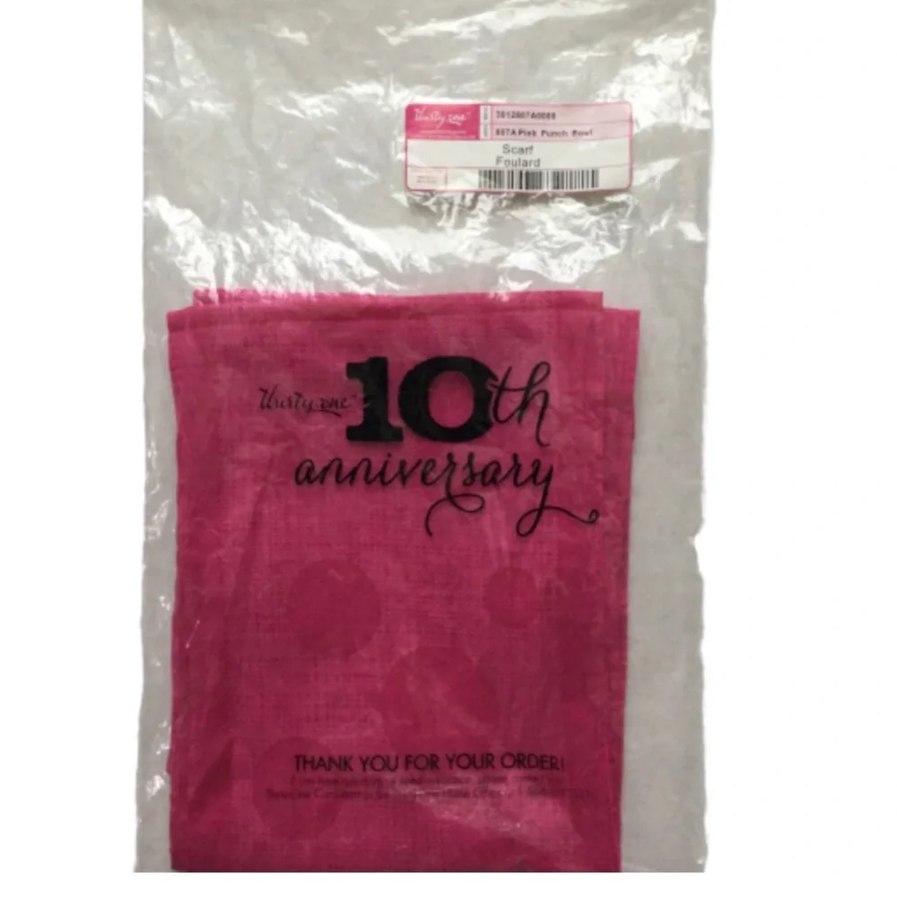 Thirty-one Pink Punch Bowl Scarf Foulard NIB